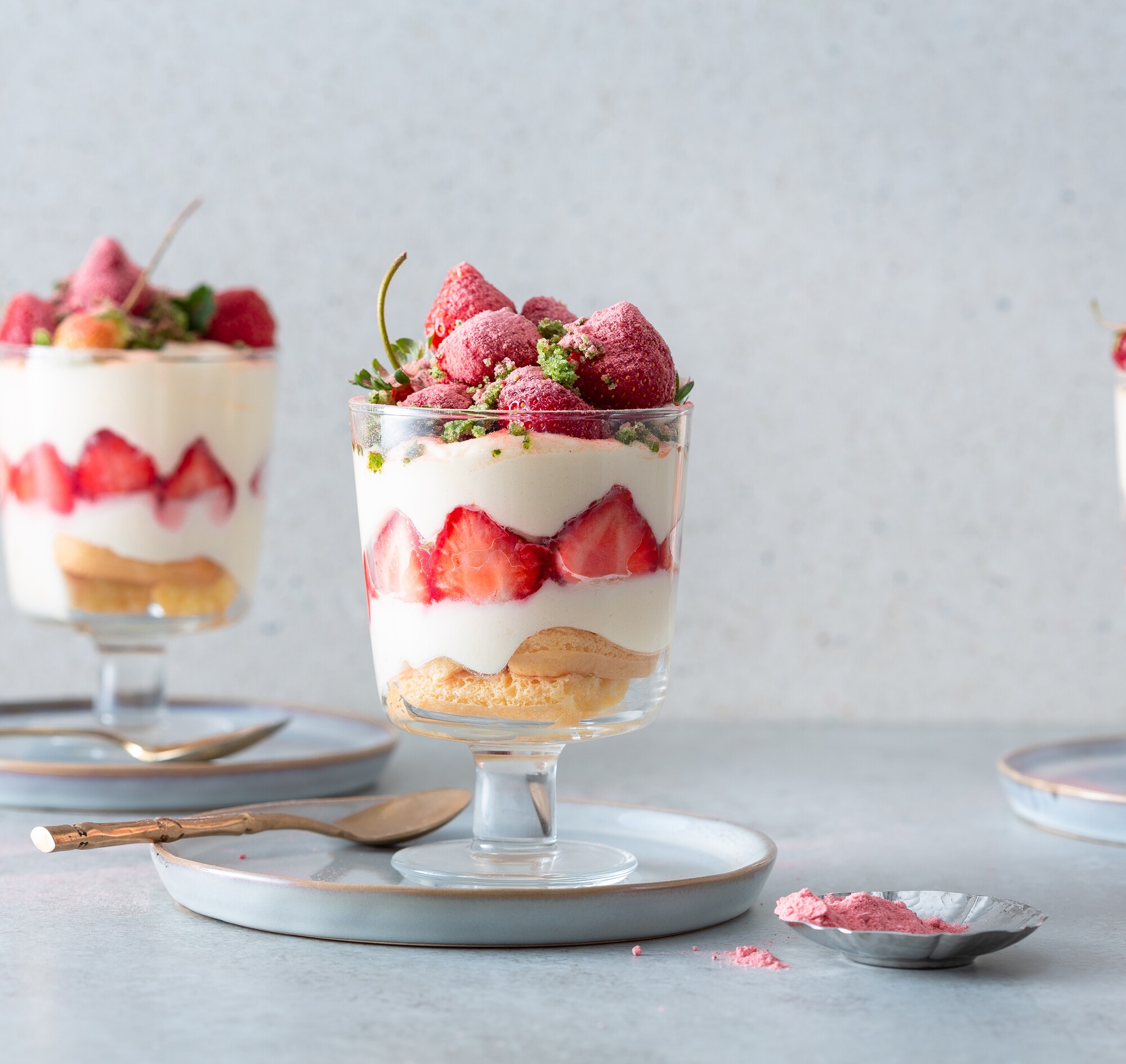 Tiramisu met aardbeien recept - 24Kitchen